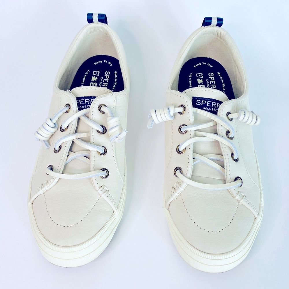 SPERRY | Women's Crest Vibe Sneakers Size 5.5M  (White)
